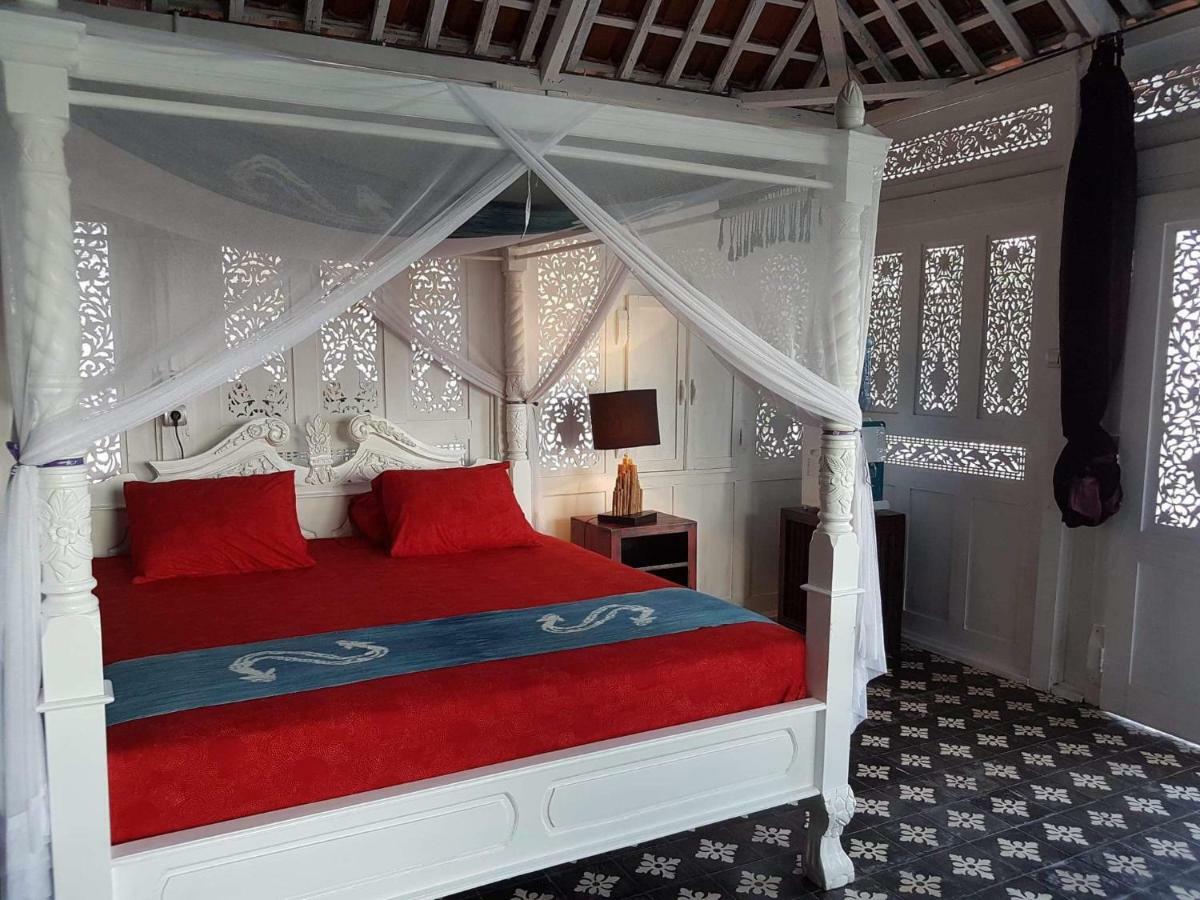 Eco Dive Resort Alycastre Maumere Exterior photo